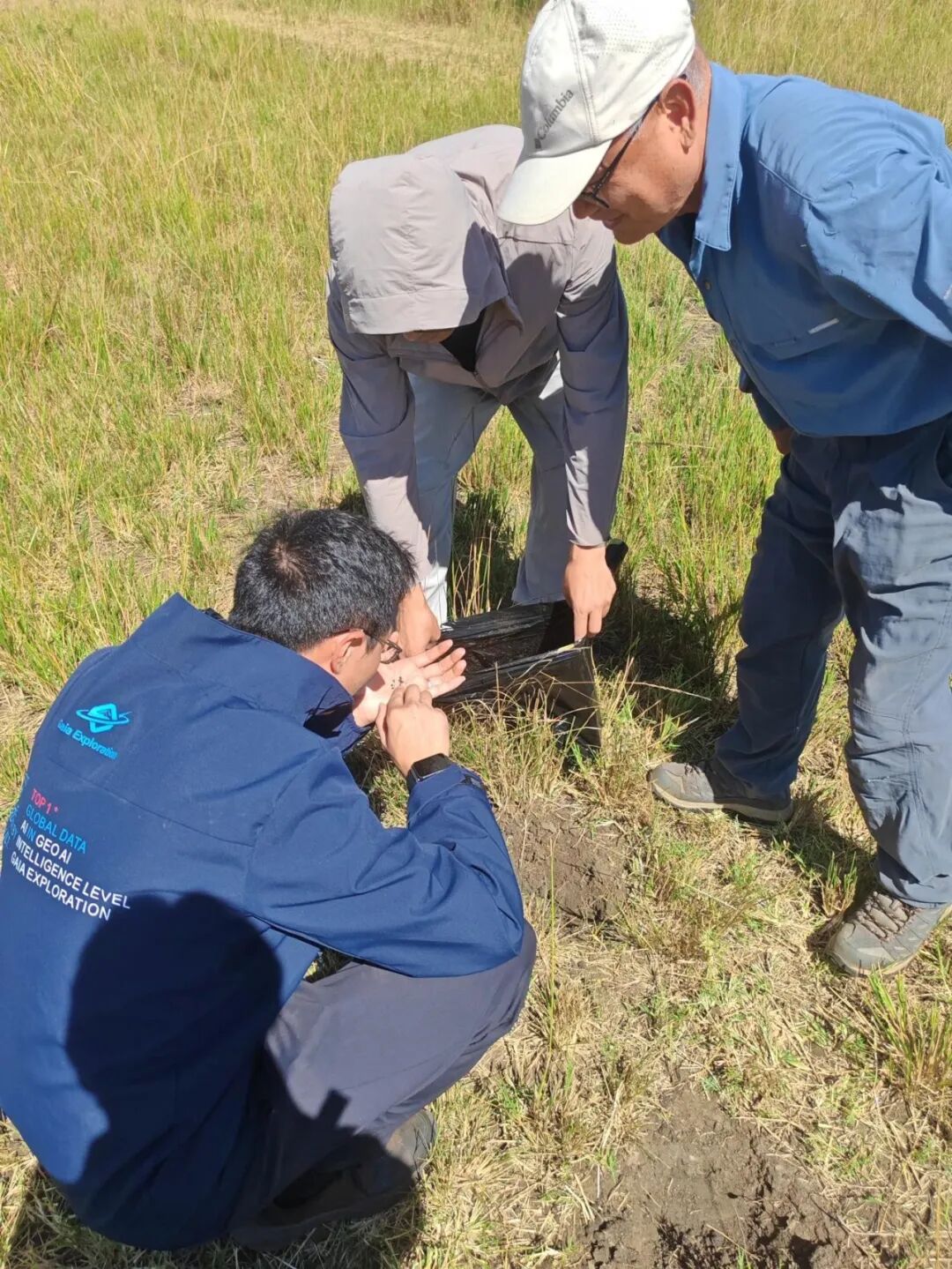 GAIA geologists in Zimbabwe